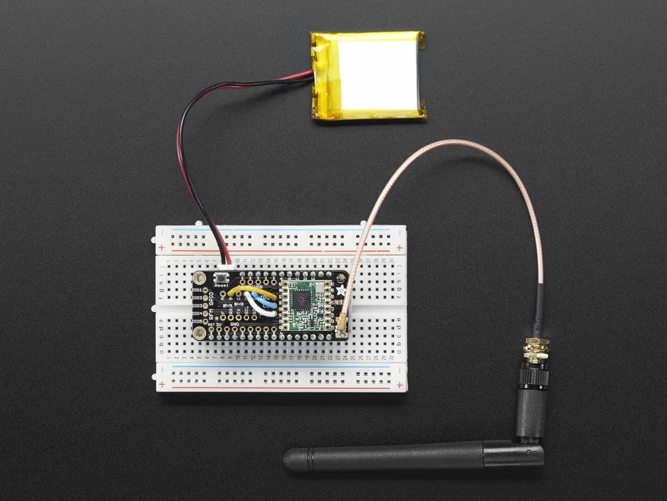 Adafruit Radio FeatherWing - RFM69HCW 900MHz